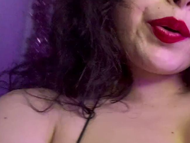 Download: LuhanaEberle - Nahaufnahmevideo Werde geil mit mir