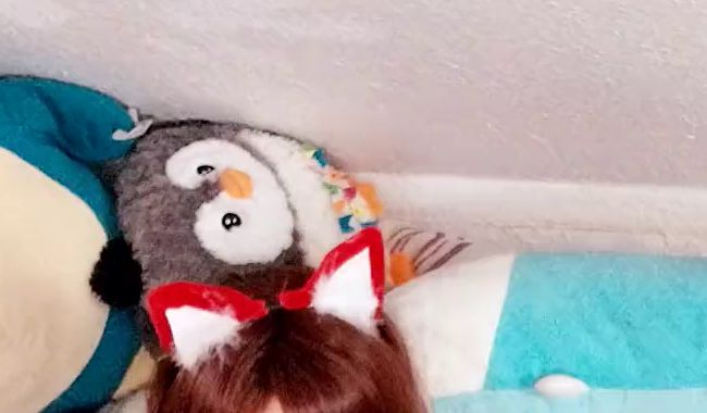 Download: Lulus_versaute_welt - Weihnachts Gamergirl masturbiert für dich