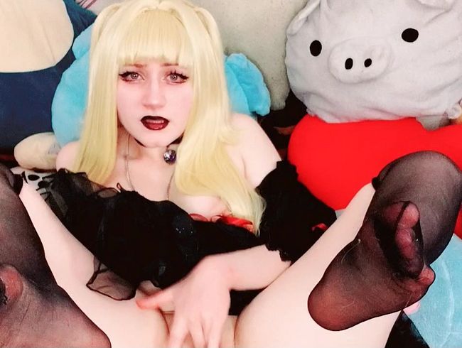 Download: Lulus_versaute_welt - Geile Cosplayerin benutzt Vibrator