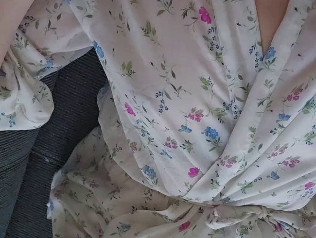 Download: LunaLou-03 - Wo würdest du meinen Seidenmantel wegziehen? (ohne Ton)