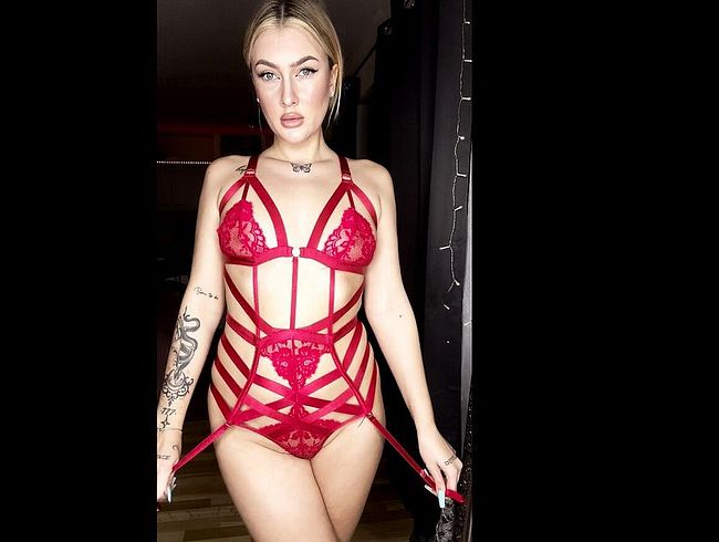 Download: Luna_Blond - Für dich lasse ich auch mein heisses Outfit fallen