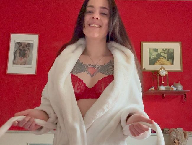 Download: Luna_Lynn - Wie weit werd ich gehen? Das erste mal für Jeden in Unterwäsche