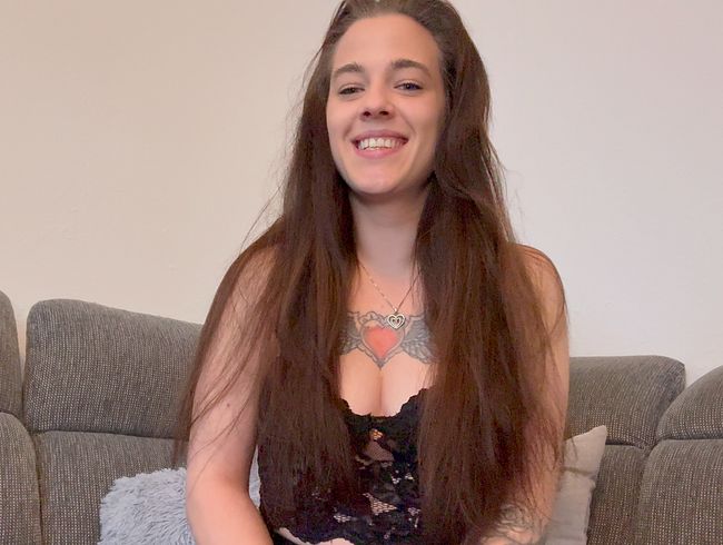 Download: Luna_Lynn - Ist das wirklich passiert? Mein 1. Orgasmus vor laufender Kamera