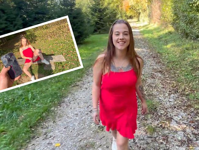 Download: Luna_Lynn - Ist das verboten?! User steuert mich öffentlich fern!