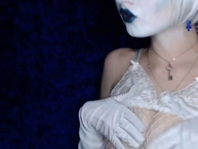 Download: Lynn-Tonic-Solo - Titten kneten - verführerisches Rollenspiel