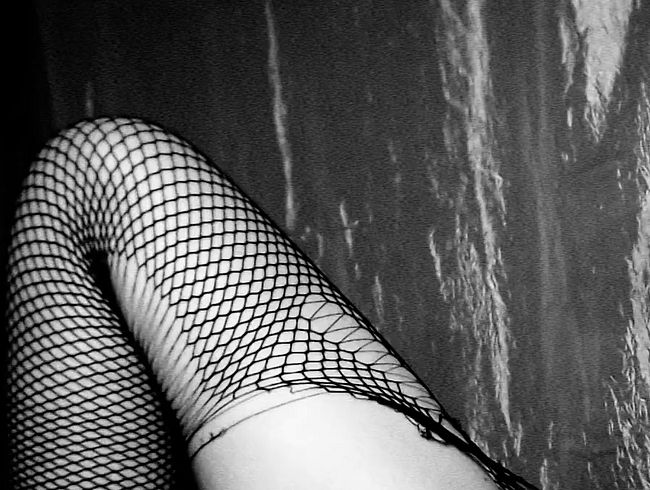 Download: Lynn-Tonic-Solo - Fickbereite Fotze reiben - gibst du mir deinen Saft?