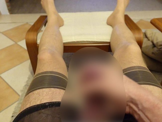 Download: Madame-Monique - Madame`s harter Kitzler im nuttigen Nylon Outfit