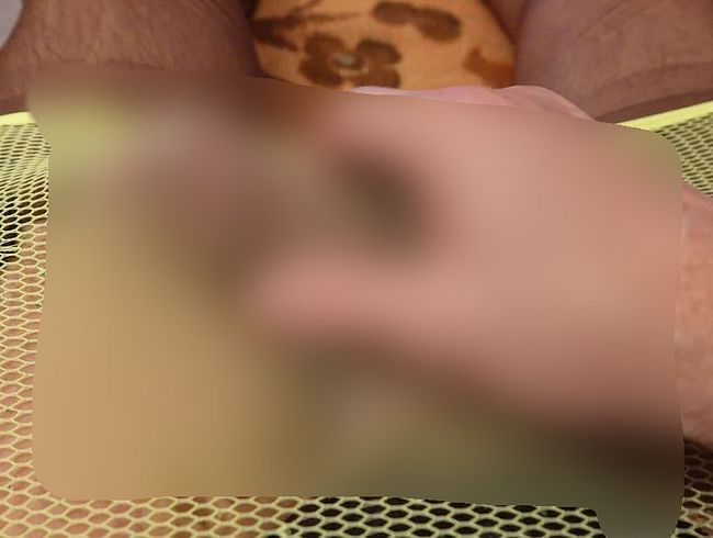 Download: Madame-Monique - Monique`s Perlen gefüllter Netzkleidkitzler 1