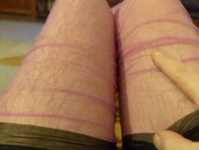 Download: Madame-Monique - Lila Nylons Dickes Pferd