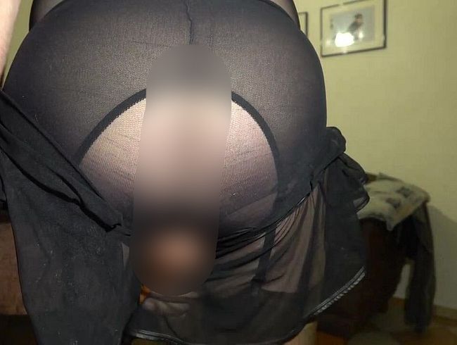 Download: Madame-Monique - Big Orange Clit