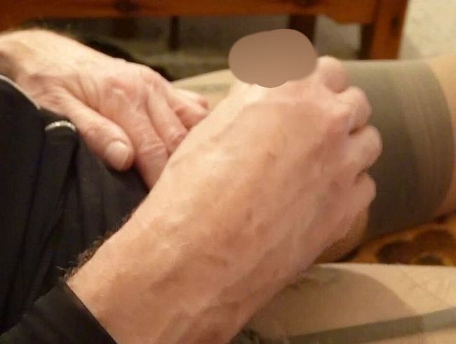 Download: Madame-Monique - Strumpfhosen Teasing 2