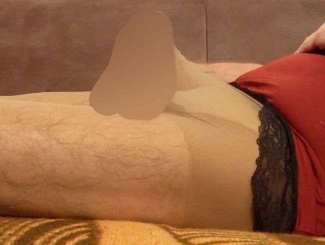 Download: Madame-Monique - Damenpenis in Strumpfhosen 2