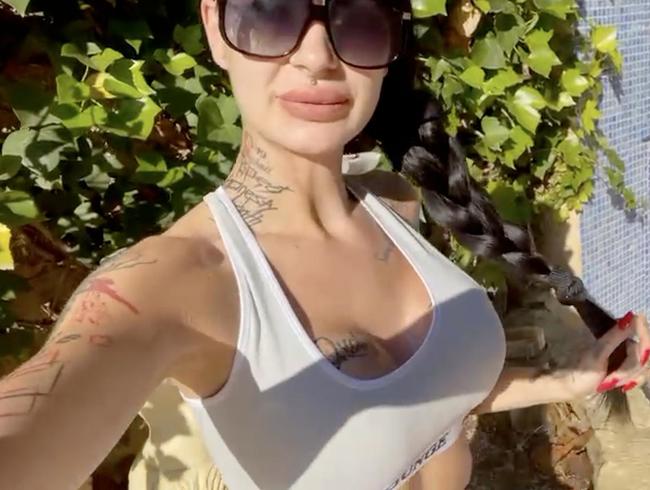 Download: Maja-Bach - Urlaubsflirt in Spanien! Blank ficken lassen!