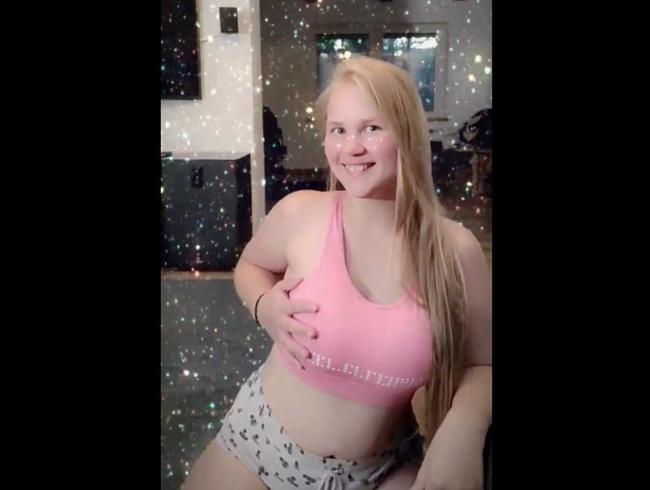 Download: Maja-Meer - Snap-Blowjob! Er filmt mich mit Filter beim lutschen!