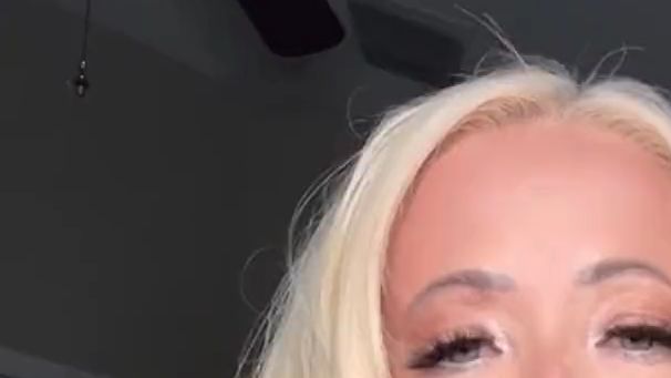 Download: Mandymonroexxx - Ich ficke meine saftige Muschi mit einem XXL-Dildo