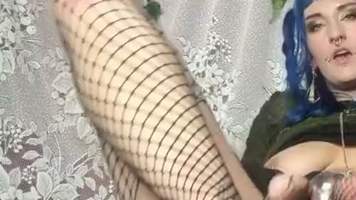 Download: Mania_Pigmilk - Waldfee besorgts dir mir ihren Füßen, w*chs mit und spritz ab!