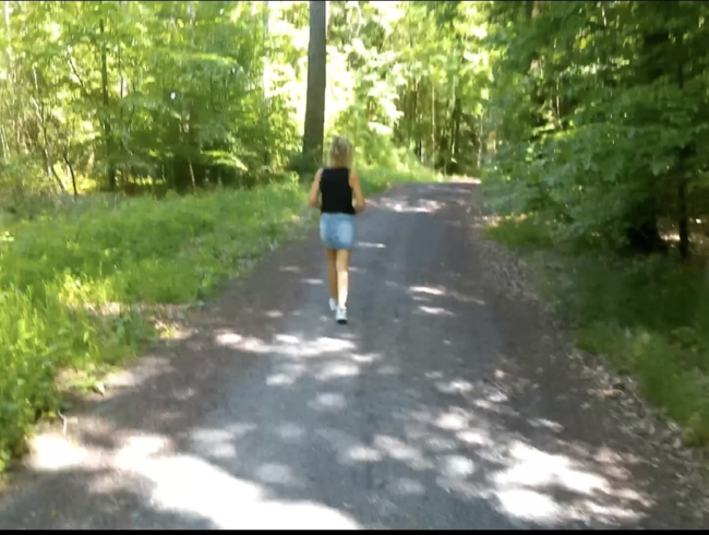 Download: Manuel537 - Ich traf meine alte Lehrerin im Wald