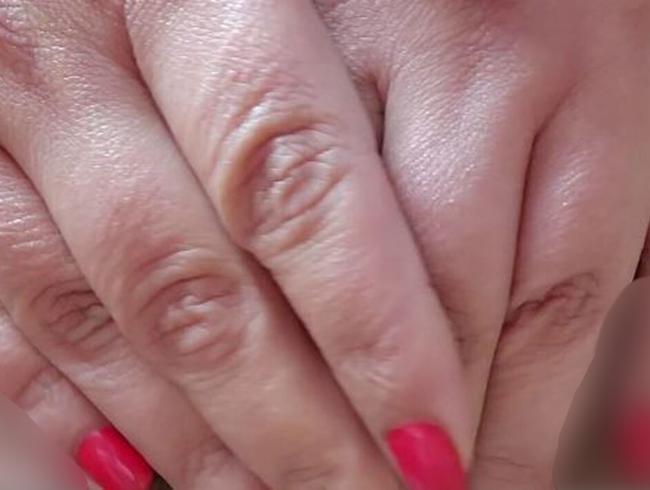 Download: MaraBoobs - Echter Squirt!