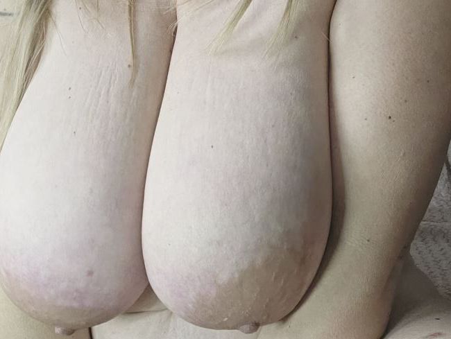 Download: MaraBoobs - Behaart, geil & echt