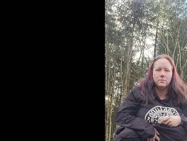 Download: MaraNightmare - Dringender Piss im Wald