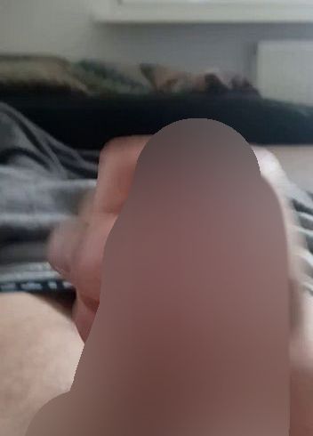 Download: Marcel331990 - Mein schwanz wie siht er aus ?