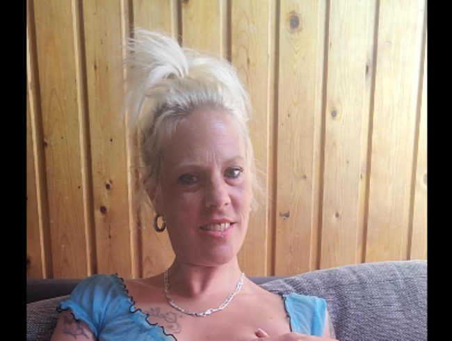 Download: MarilynTight - Selfiestick !!! Fingern