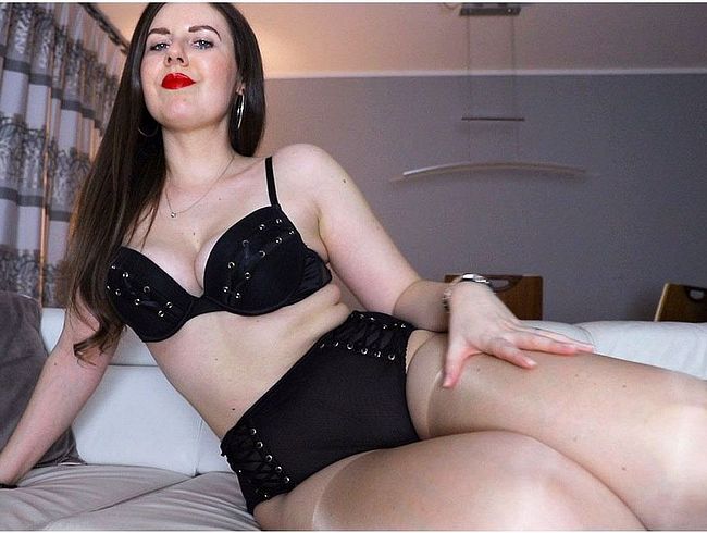 Download: Mary--Jane - Erziehung zum Spermaschlucker – Teil 4