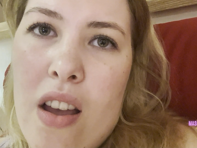 Download: Mascha_Mangold - Unartige Mascha!! - Einfach in der Lounge vom Hotel gefingert!! Bin ich erwischt worden?