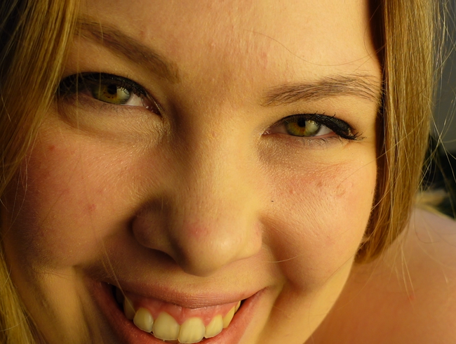 Download: Mascha_Mangold - Meine Pussy - So nah hast du sie sie noch nie gesehen!!