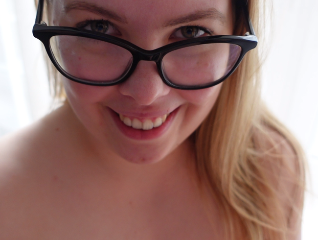 Download: Mascha_Mangold - Er fickt mich am Fenster und alle können es sehen! + Gesichtsbesamung Deluxe!!