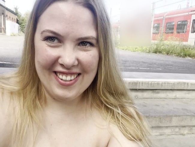 Download: Mascha_Mangold - Mein Dildo lässt mich am BAHNHOF tropfen!!! Das aufregendste Video, dass ich bis jetzt gemacht habe!