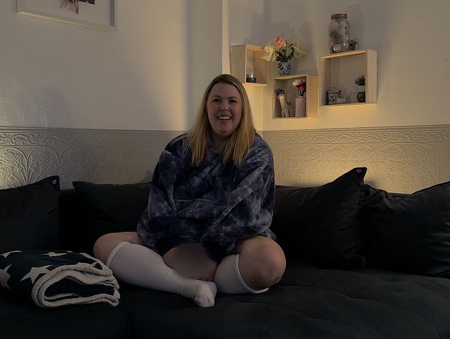 Download: Mascha_Mangold - Selbstexperiment!!! Wie viele Finger passen in meine Pussy?! Fistingchallenge!!!