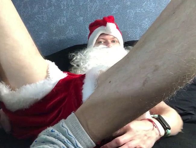 Download: Maxi_Newman - Der kleine Weihnachtsmann reitet einen Dildo und kommt viel