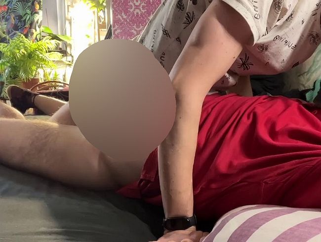 Download: Maxi_Newman - Lutsch einen großen, behaarten Schwanz und fick ein reifes Loch