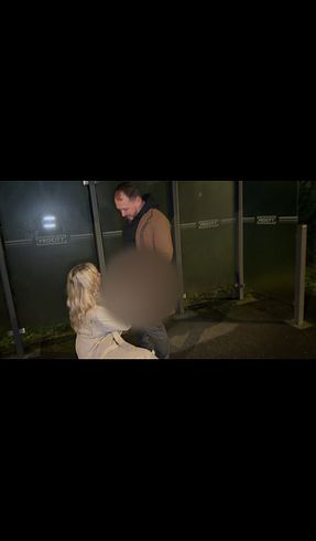 Download: MeganCrown - OMG… Ich hab’s getan: Blowjob an der Bushaltestelle!!!!!!