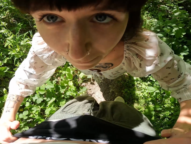 Download: Melina-Mars - RISKANT! Mein erstes mal OUTDOOR BLASEN im PARK