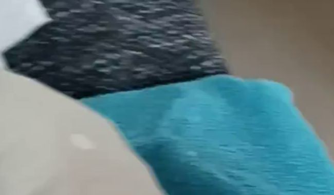 Download: Mellegirl35 - Wie wäre es mit Füßen schön massieren