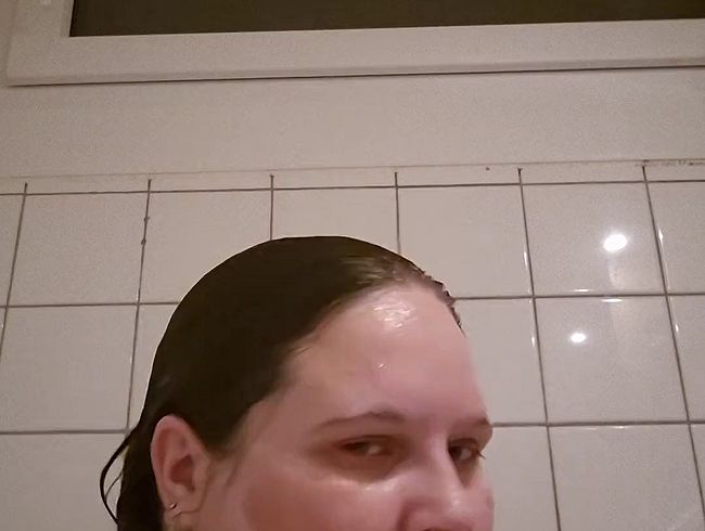 Download: Mellegirl35 - Hast du feuchte Träume gehabt!