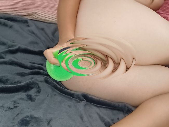 Download: Mia-Love - ANAL Sprengung - XXL Dildo spreng mein enges Arschloch