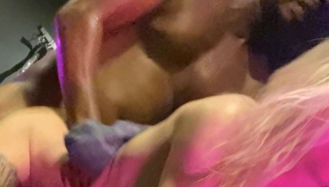 Download: Mia_Engel_Official - Er knallt mich dreckig durch - Anal gestopft, geritten & voll gespritzt - D0ggy-Madn3ss VOL 2