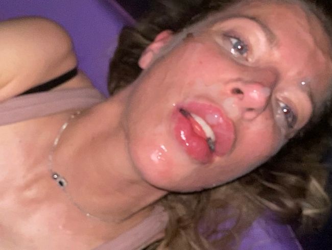Download: Mia_Engel_Official - ICH & DER REST DER WELT IM PORNOKINO - Deepthroat, Creampie, Facial - PART 1