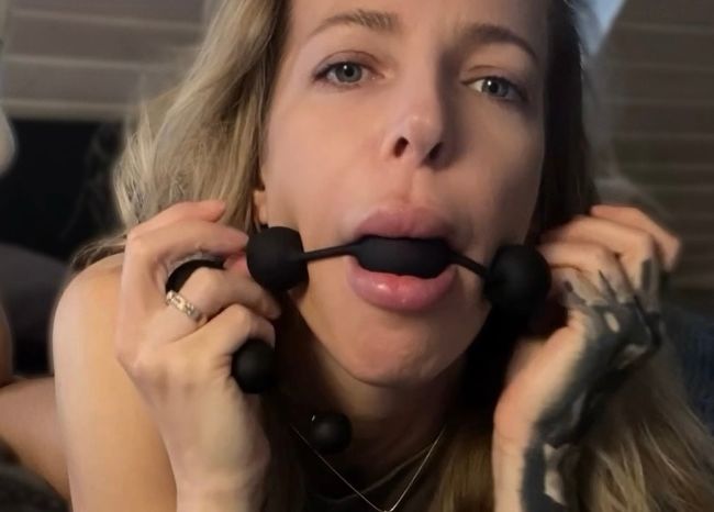 Download: Mia_Engel_Official - Meine längste Analkette bisher - 30cm Kugel für Kugel…16 Minuten Hardcore-Pussy-Play…