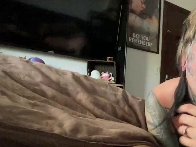 Download: Micky-Bottenberg - Goth Schlampe reibt deinen Schwanz