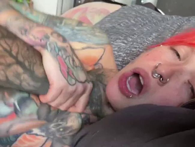 Download: Micky-Bottenberg - Intimer Fick für Goth Schlampe mit dicken Titten!