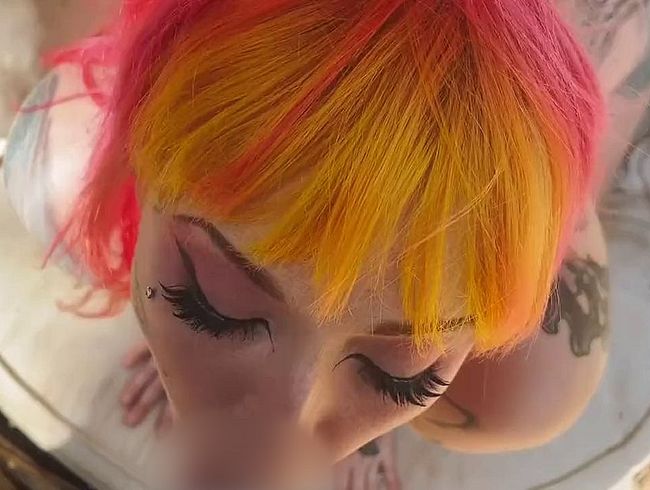 Download: Micky-Bottenberg - Garten Blowjob, Spritz mir die ganze Ladung auf meine Zunge!