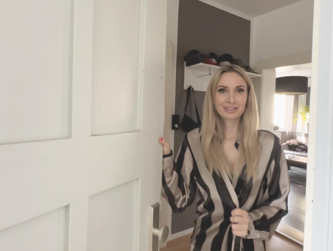 Download: Micky_Muffin - Nichts fickt so hart wie der Finanzprüfer - ANALCREAMPIE!