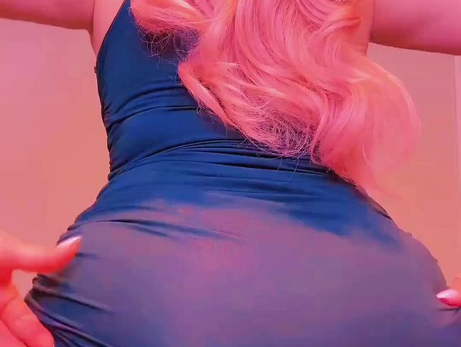 Download: Milfdoll - Großer Arsch reitet einen Dildo mit Analplug drin