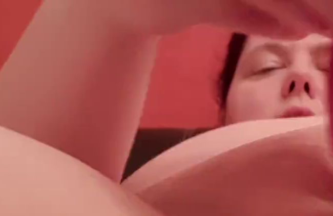 Download: Miri290 - Orgasmus mit geilem Toy