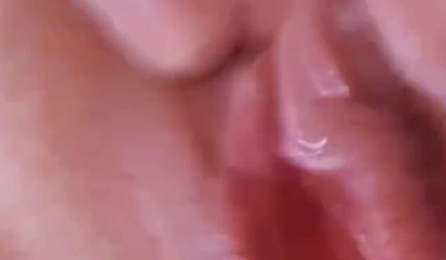 Download: Miri290 - Nasse Pussy will gefickt werden