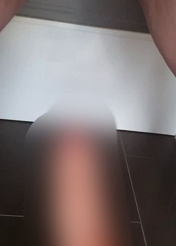 Download: Miri290 - Geiler Dildo verschwindet in Pussy
